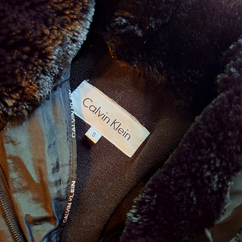 NWOT CALVIN KLEIN Black Women's Puffer Jacket Detachable Hood Size Small - Picture 3 of 3